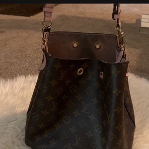 Lv hand purse